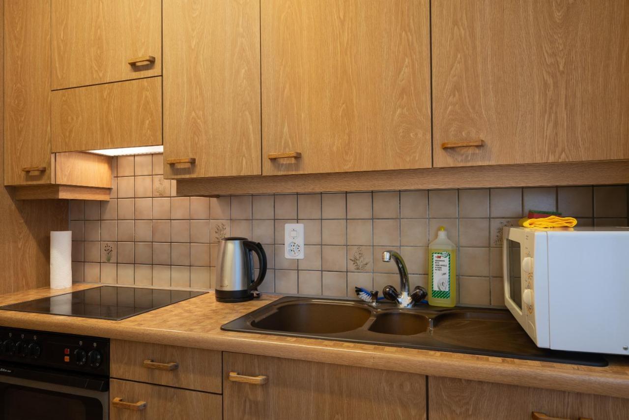 Between Lakes Apartments - 54 Интерлакен Екстериор снимка