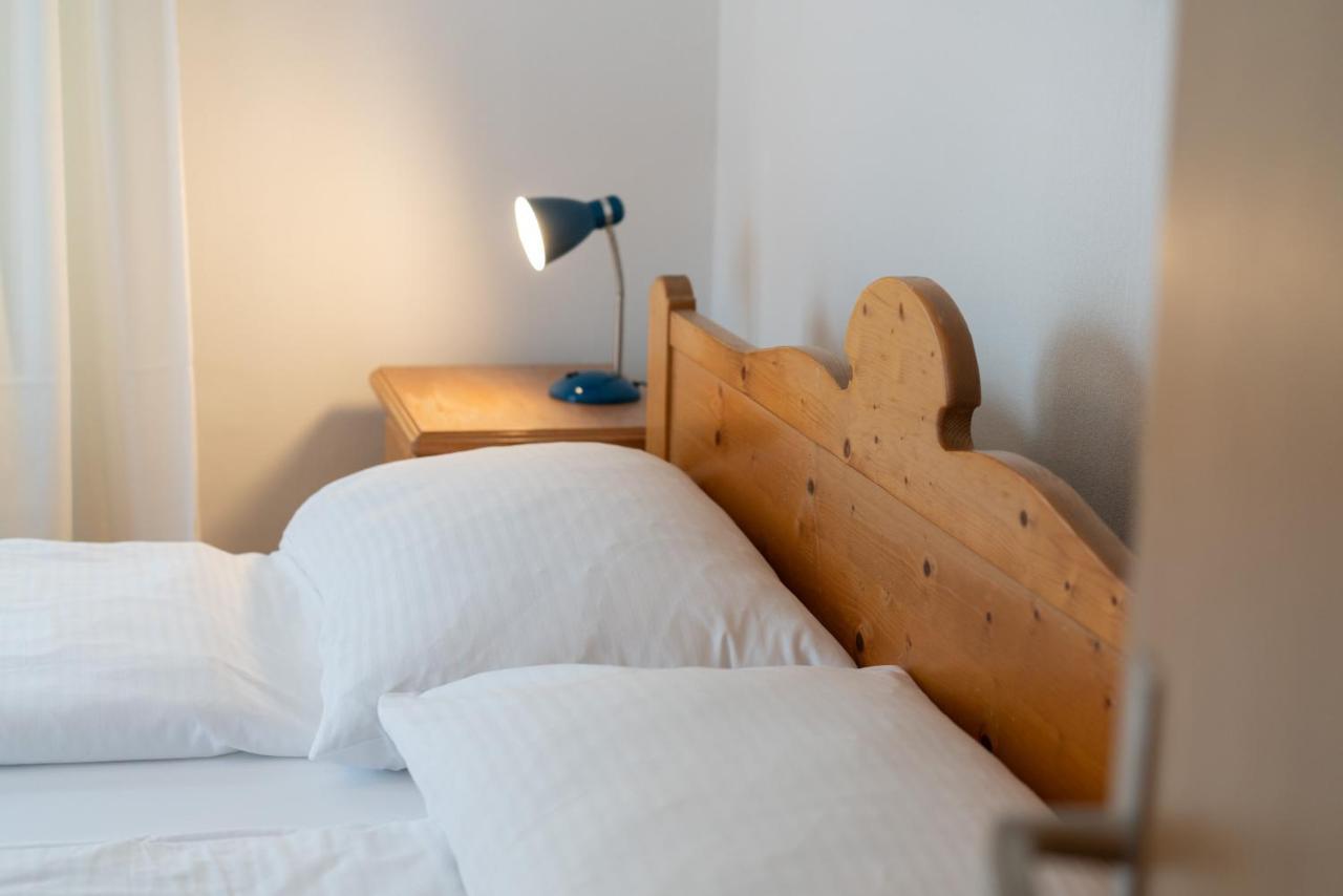 Between Lakes Apartments - 54 Интерлакен Екстериор снимка