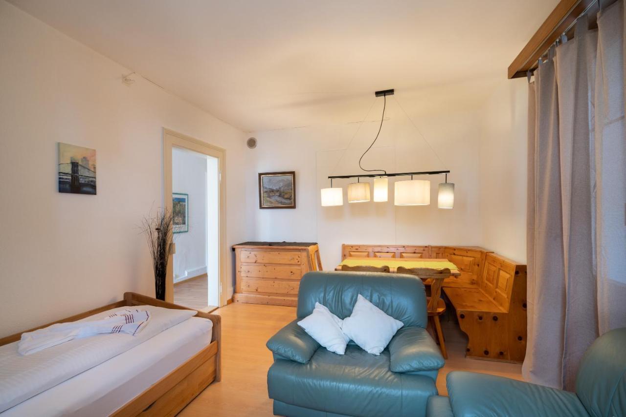 Between Lakes Apartments - 54 Интерлакен Екстериор снимка