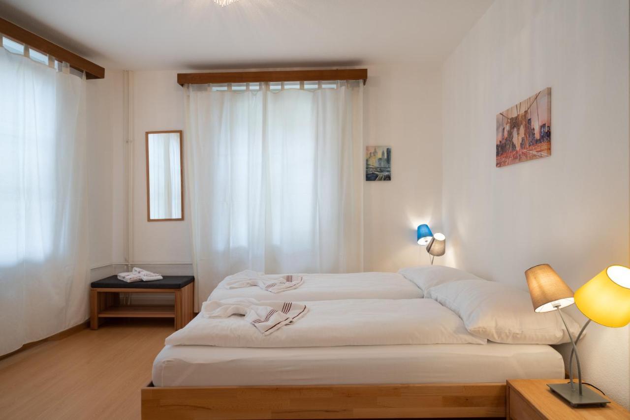 Between Lakes Apartments - 54 Интерлакен Екстериор снимка