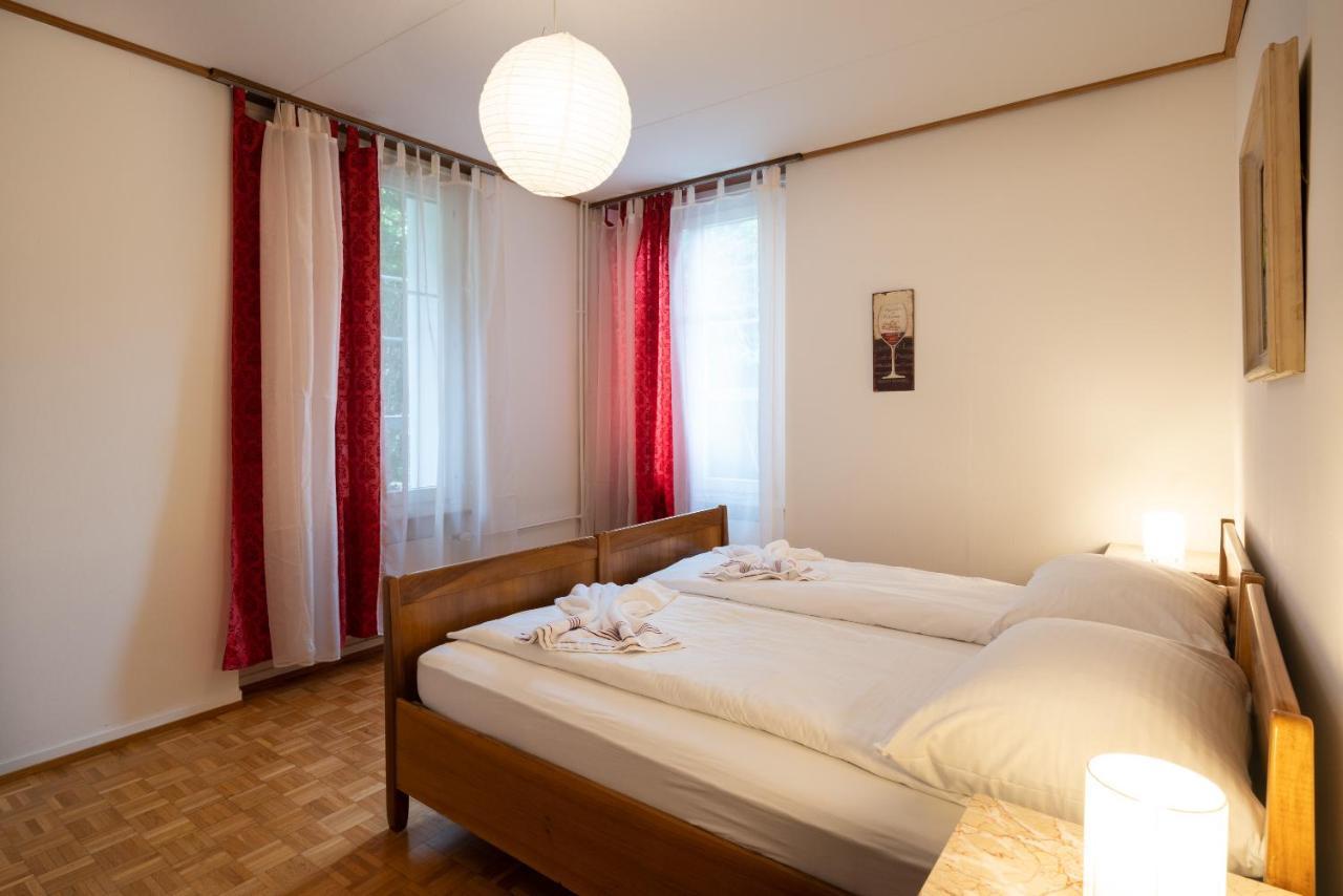 Between Lakes Apartments - 54 Интерлакен Екстериор снимка