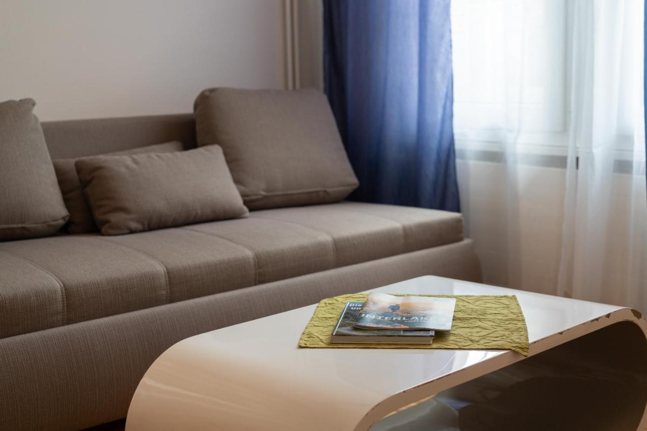 Between Lakes Apartments - 54 Интерлакен Екстериор снимка