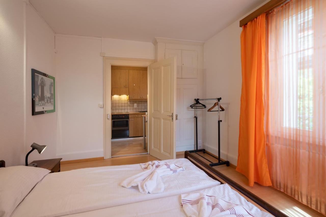 Between Lakes Apartments - 54 Интерлакен Екстериор снимка