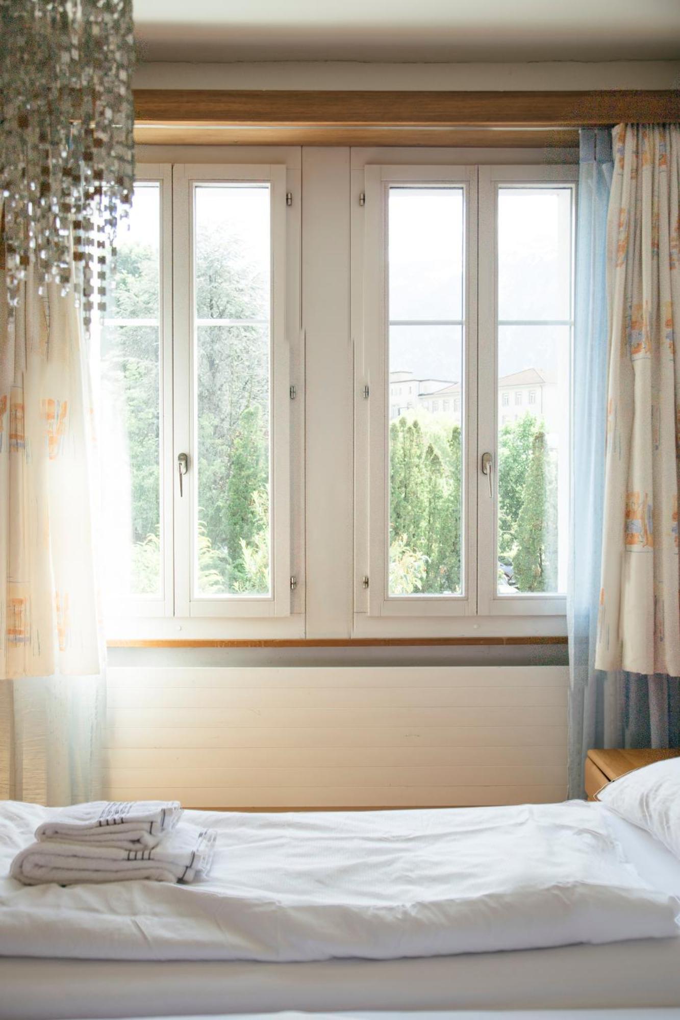 Between Lakes Apartments - 54 Интерлакен Екстериор снимка