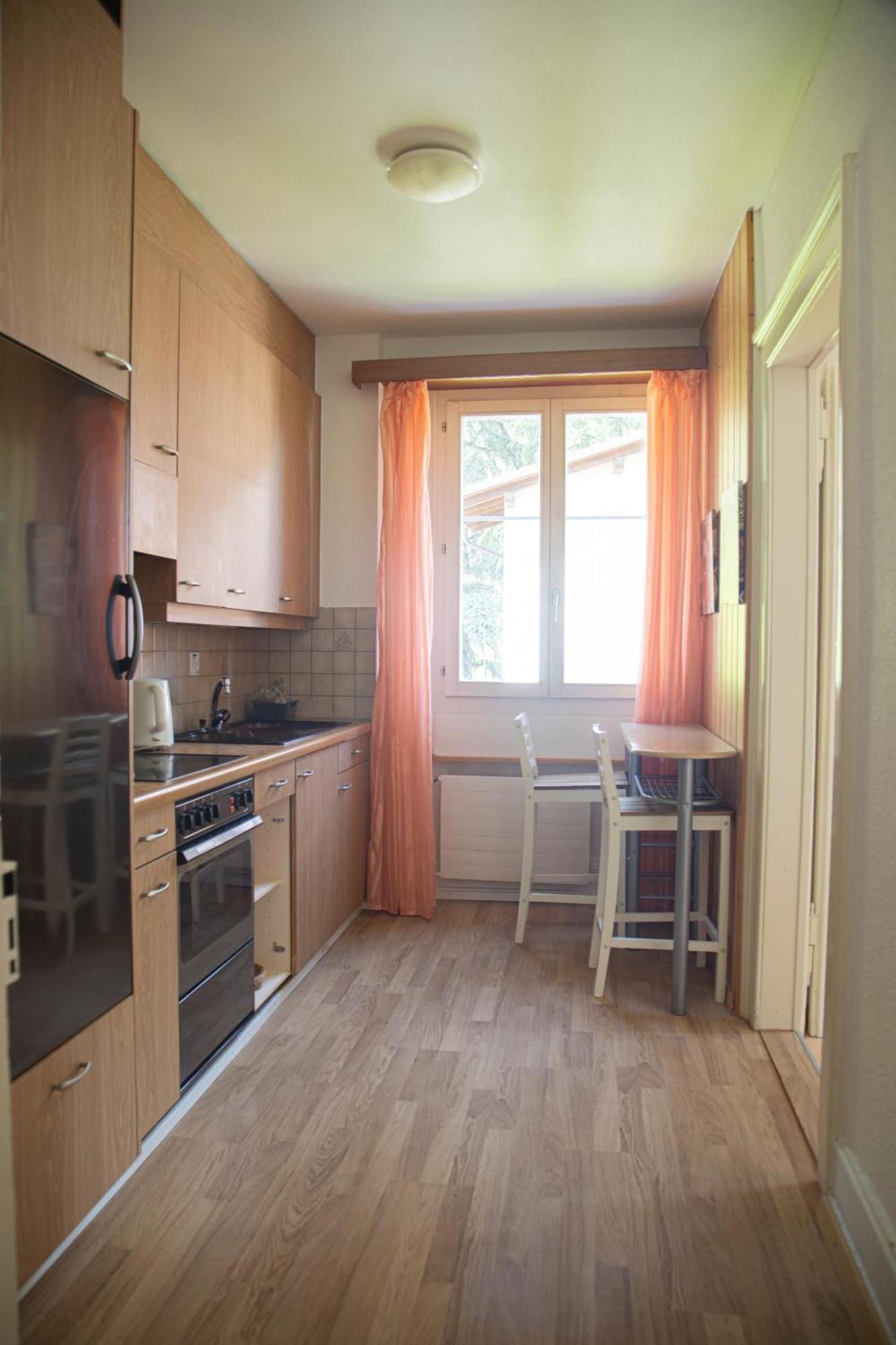 Between Lakes Apartments - 54 Интерлакен Екстериор снимка