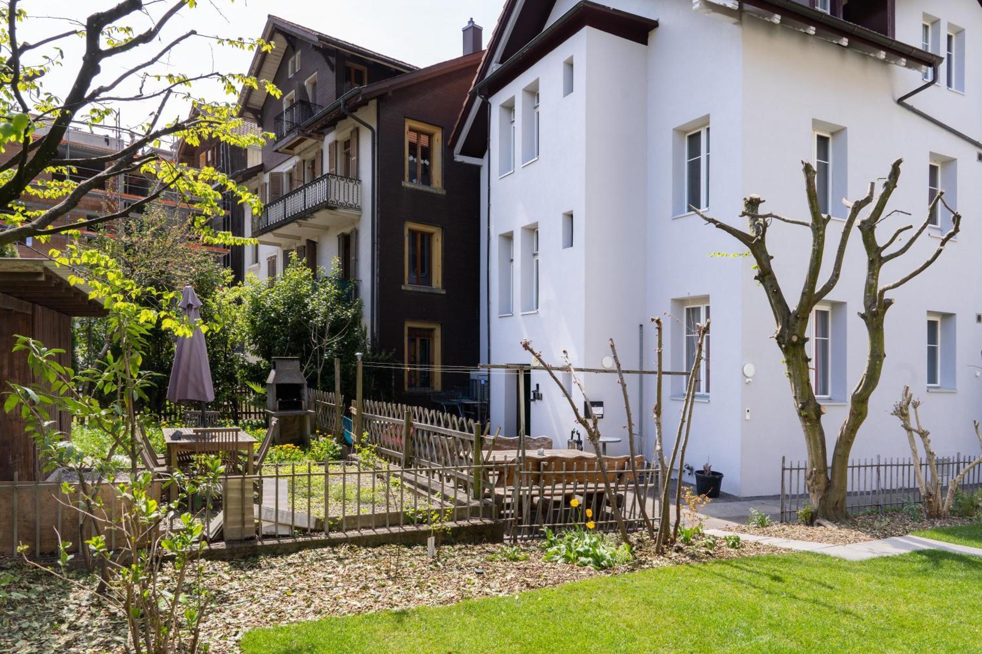 Between Lakes Apartments - 54 Интерлакен Екстериор снимка